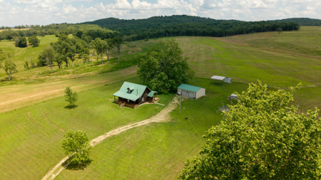 Secluded Log Home Retreat with Stunning Views in the Ozarks - image 45