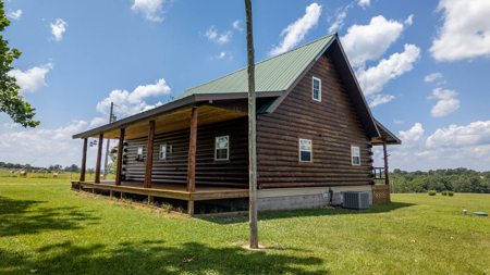 Secluded Log Home Retreat with Stunning Views in the Ozarks - image 5