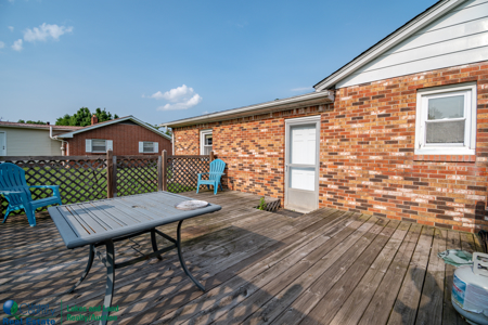 Online Only Absolute Auction - 3 Bed 2 Bath Brick Home Albany, Ky - image 9