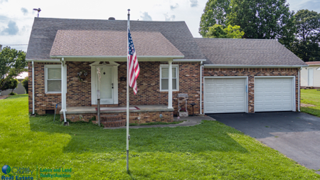 Online Only Absolute Auction - 3 Bed 2 Bath Brick Home Albany, Ky - image 3