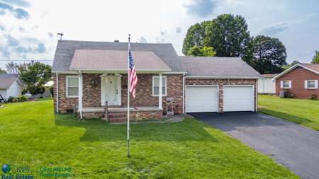Online Only Absolute Auction - 3 Bed 2 Bath Brick Home Albany, Ky - image 1