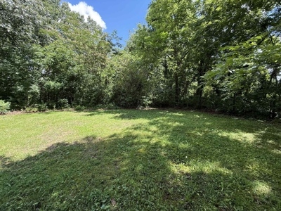 3-Bedroom Home Waiting for Your Personal Touch! - image 7