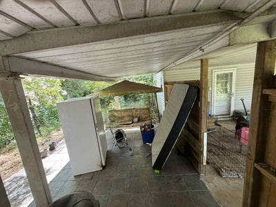 3-Bedroom Home Waiting for Your Personal Touch! - image 17