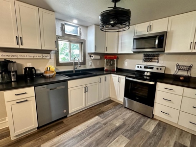 Ranch Home For Sale in Waupaca near Chain O' Lakes - image 13