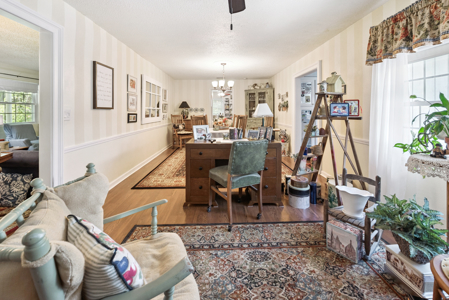 Cozy County Home for Sale in Branford, Florida - image 22