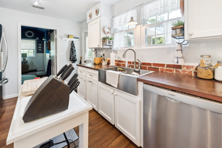 Cozy County Home for Sale in Branford, Florida - image 27