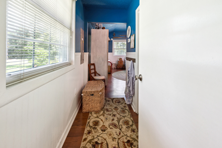 Cozy County Home for Sale in Branford, Florida - image 35