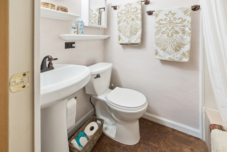 Cozy County Home for Sale in Branford, Florida - image 13