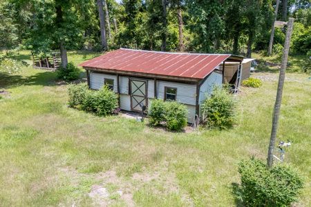 Cozy County Home for Sale in Branford, Florida - image 7