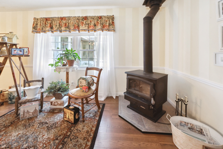 Cozy County Home for Sale in Branford, Florida - image 21
