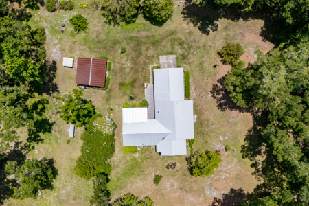 Cozy County Home for Sale in Branford, Florida - image 8