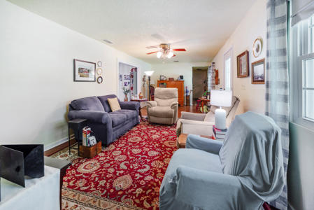 Cozy County Home for Sale in Branford, Florida - image 44
