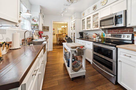 Cozy County Home for Sale in Branford, Florida - image 28