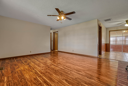 3 Bed 2 Bath Home for Sale Clinton, OK - image 3