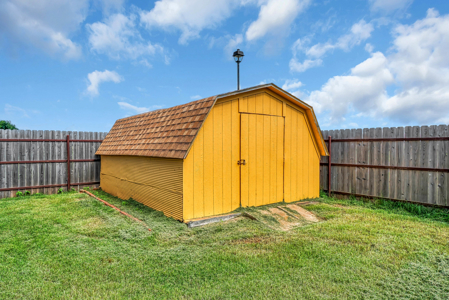 3 Bed 2 Bath Home for Sale Clinton, OK - image 32