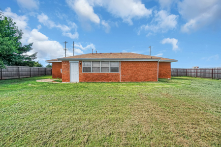 3 Bed 2 Bath Home for Sale Clinton, OK - image 31
