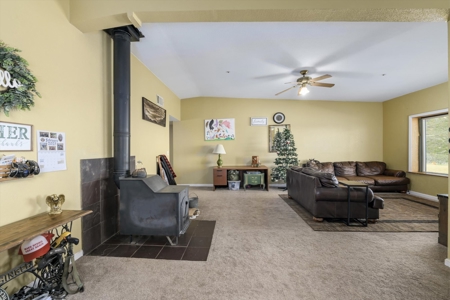 Vacaville, CA Mountaintop 160 Acre Off Grid 4 Bed /3 Bath Home - image 8