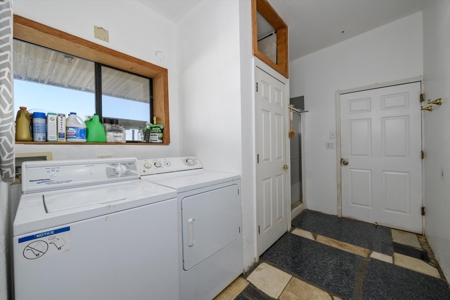 Vacaville, CA Mountaintop 160 Acre Off Grid 4 Bed /3 Bath Home - image 14