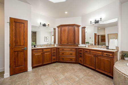 Luxury Desert Oasis in New Mexico - image 39
