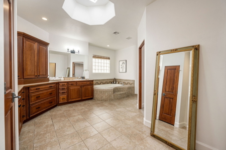 Luxury Desert Oasis in New Mexico - image 38