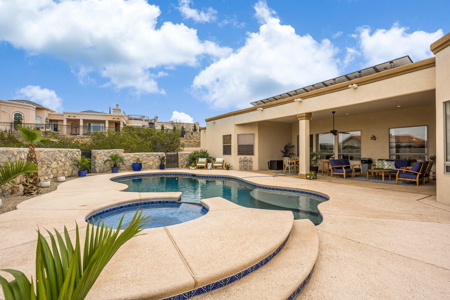 Luxury Desert Oasis in New Mexico - image 46
