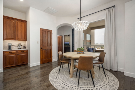 Luxury Desert Oasis in New Mexico - image 15