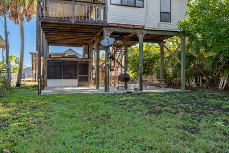 Canal Front Home For Sale in Suwannee, FL - image 4