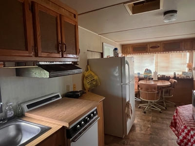 Canal Front Home For Sale in Suwannee, FL - image 37