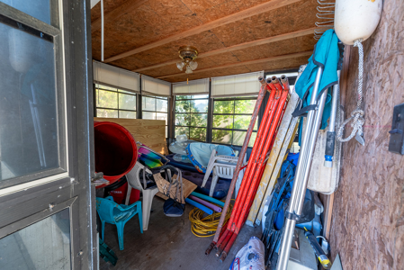 Canal Front Home For Sale in Suwannee, FL - image 18