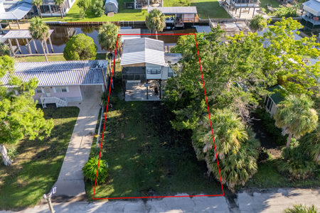 Canal Front Home For Sale in Suwannee, FL - image 30