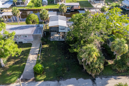 Canal Front Home For Sale in Suwannee, FL - image 31