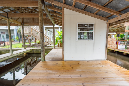 Canal Front Home For Sale in Suwannee, FL - image 11