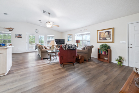 Canal Front Home For Sale in Suwannee, FL - image 29