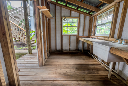 Canal Front Home For Sale in Suwannee, FL - image 14