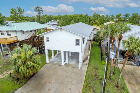 Canal Front Home For Sale in Suwannee, FL - image 3