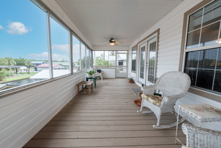 Canal Front Home For Sale in Suwannee, FL - image 6