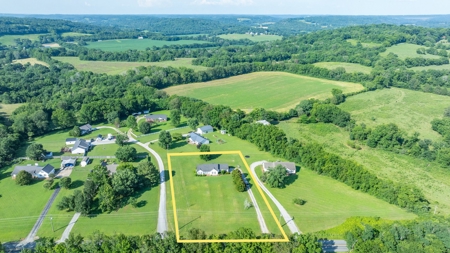 Country Home for Sale in Maury County, Tennessee - image 33