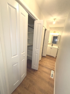 Updated Home for Sale in Chanute, KS - image 31