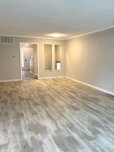 Updated Home for Sale in Chanute, KS - image 19