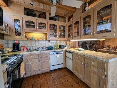 Contemporary Home with Panoramic Dan River and Reservoir Views - image 9