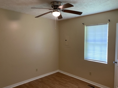 3 Bedroom Home In Town For Sale In Tn, Nice Neighborhood - image 23