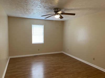 3 Bedroom Home In Town For Sale In Tn, Nice Neighborhood - image 18