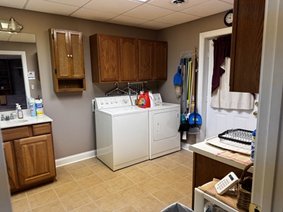 Custom Built Home w/Basement sitting on a Private 12+/- Acre Coun - image 16