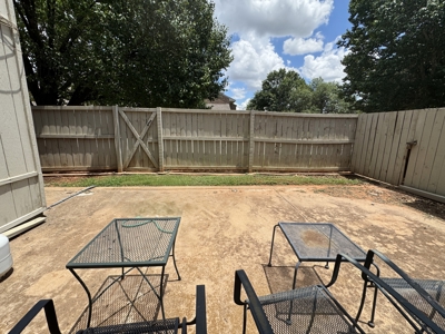 Whispering Creek Condominium for Sale, Clinton, OK - image 3