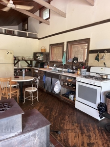 Secluded Cabin Retreat Surrounded by Ouachita National Forest - image 7