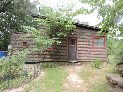Secluded Cabin Retreat Surrounded by Ouachita National Forest - image 1