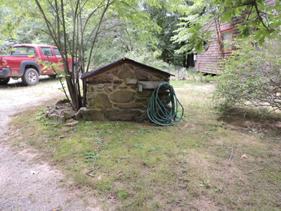 Secluded Cabin Retreat Surrounded by Ouachita National Forest - image 4