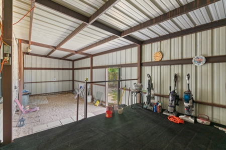 Texas Country Living with Extras - image 20
