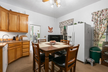 Texas Country Living with Extras - image 14