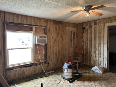 Residential Investment Property For Sale in Mangum, Oklahoma - image 15